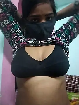 Snapshot of Bebo_Sweety143 chatting on 10/27/25, 05:22 Bebo Sweety143 online show from 10/27/25, 05:22