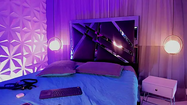 MAGIC TESSA online show from 11/30/25, 01:15