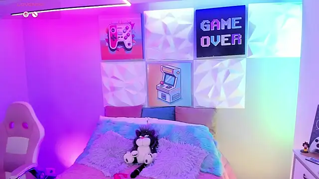 LindaWz  online show from 11/14/25, 04:11