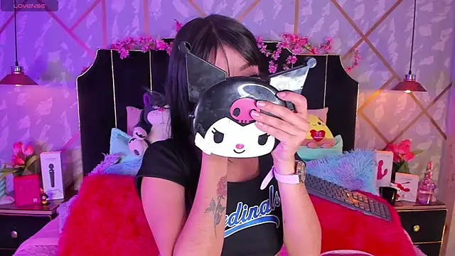 LindaWz  online show from 02/18/26, 05:14