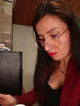 ERIKA  29 online show from 10/15/25, 12:05