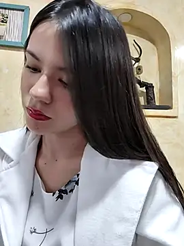 CHARLOTTE  05 online show from 09/15/25, 12:49