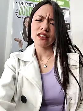 CHARLOTTE  05 online show from 11/27/25, 12:07