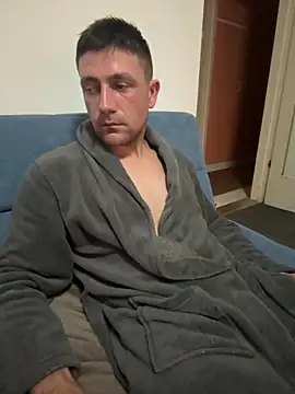 GsprDniel4 online show from 12/20/25, 06:26