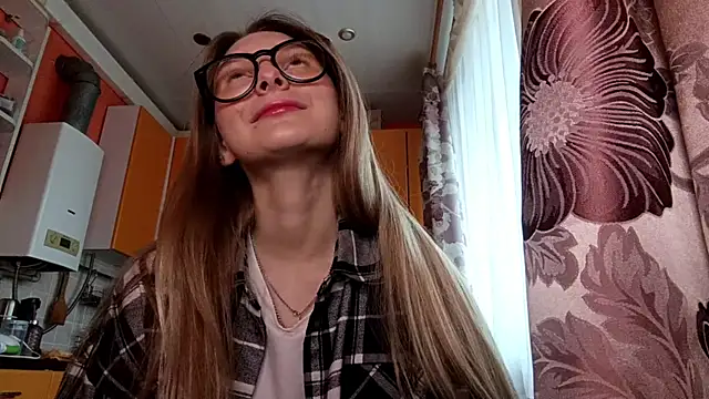 Nymera flare online show from 10/30/25, 07:10