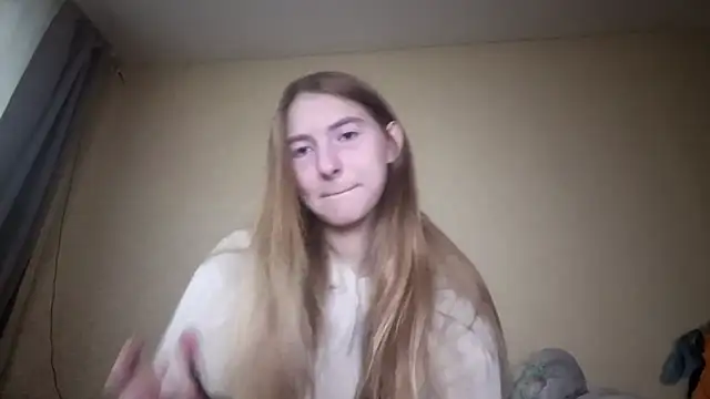 Nymera flare online show from 11/04/25, 06:23