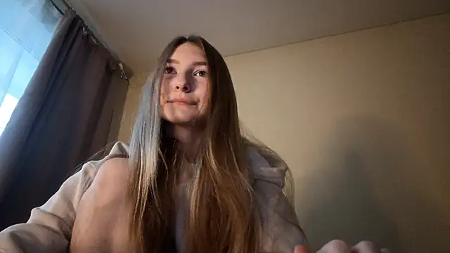 Nymera flare online show from 11/27/25, 06:26