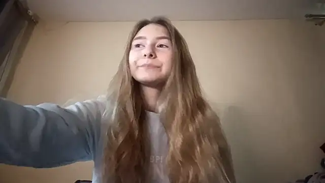 Nymera flare online show from 12/05/25, 06:44