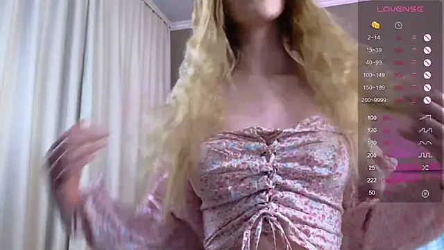 MollyDollz online show from 09/20/25, 02:51