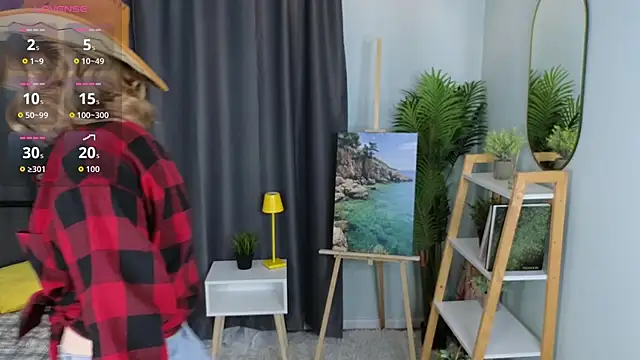 HollieCollelo online show from 11/02/25, 03:09