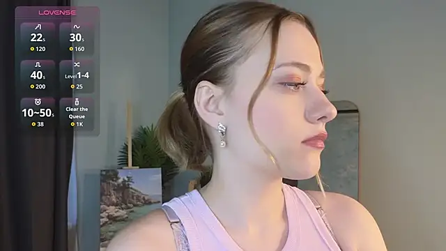 HollieCollelo online show from 11/10/25, 03:05