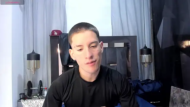 HunterHeat  online show from 04/21/26, 01:17