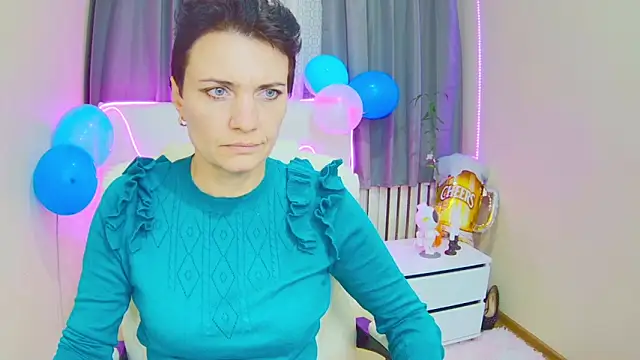 Snapshot of AvaSaturnian chatting on 09/18/25, 12:07 AvaSaturnian online show from 09/18/25, 12:07