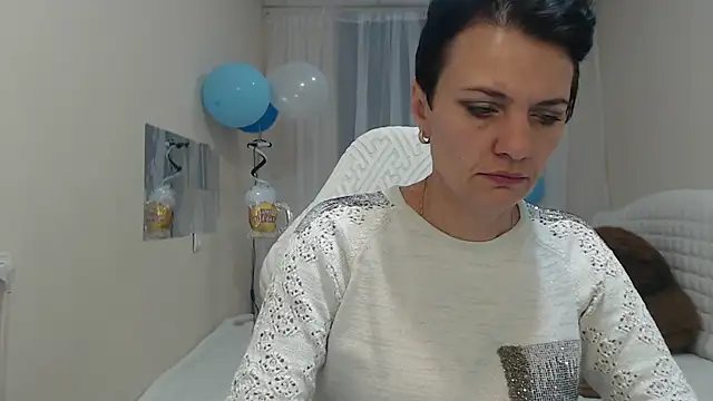 Snapshot of AvaSaturnian chatting on 09/24/25, 06:17 AvaSaturnian online show from 09/24/25, 06:17