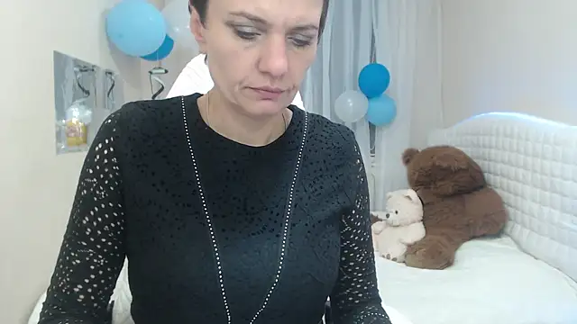 Snapshot of AvaSaturnian chatting on 09/30/25, 12:10 AvaSaturnian online show from 09/30/25, 12:10