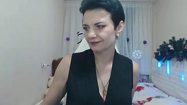 Snapshot of AvaSaturnian chatting on 12/02/25, 07:20 AvaSaturnian online show from 12/02/25, 07:20