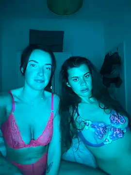 Snapshot of Remirosee chatting on 10/21/25, 06:30 Remirosee online show from 10/21/25, 06:30