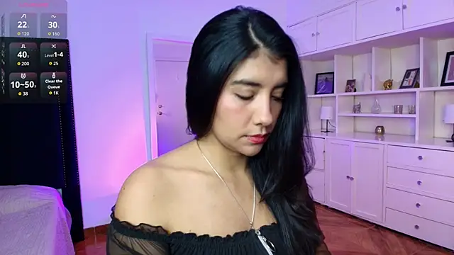Snapshot of nina_moen chatting on 10/07/25, 09:34 nina moen online show from 10/07/25, 09:34