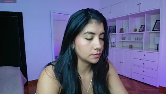 Snapshot of nina_moen chatting on 10/09/25, 10:52 nina moen online show from 10/09/25, 10:52