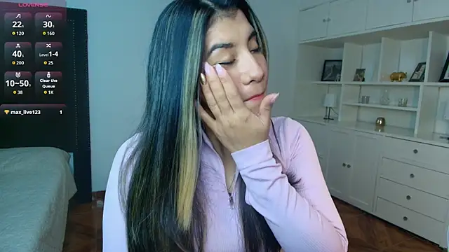 nina moen online show from 12/05/25, 03:26