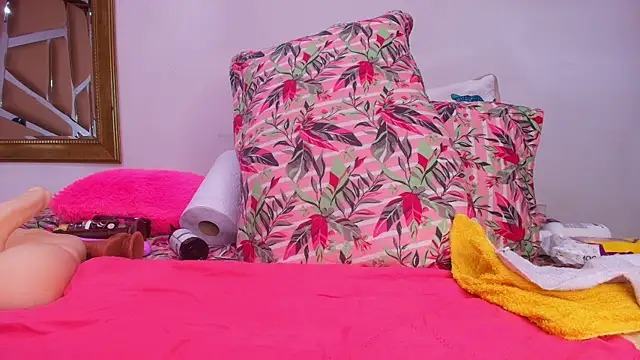 sweegirl69 online show from 09/09/25, 12:05