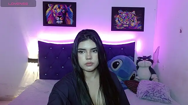 Emma yui19 online show from 04/24/26, 03:31