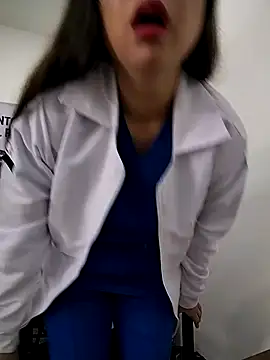 Madisson-04  online show from 11/11/25, 03:23