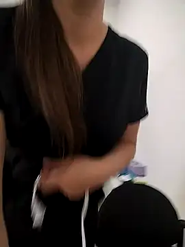 Madisson-04  online show from 11/17/25, 12:33