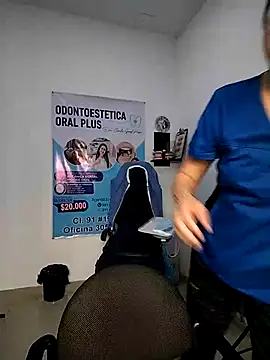 Madisson-04  online show from 12/05/25, 06:37