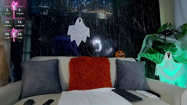 Emily Foxx01 online show from 10/21/25, 10:21