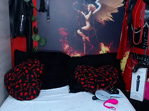 Evadiryxxx online show from 03/16/26, 08:24