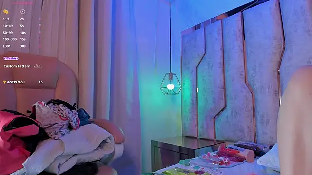 violet sm online show from 09/10/25, 02:55