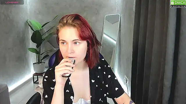 Roxy foxi online show from 09/25/25, 01:09