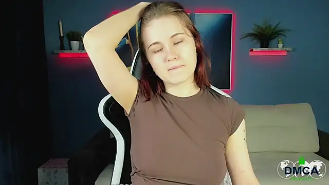 Roxy foxi online show from 11/14/25, 11:46