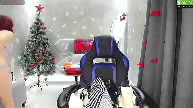 Roxy foxi online show from 12/18/25, 01:11