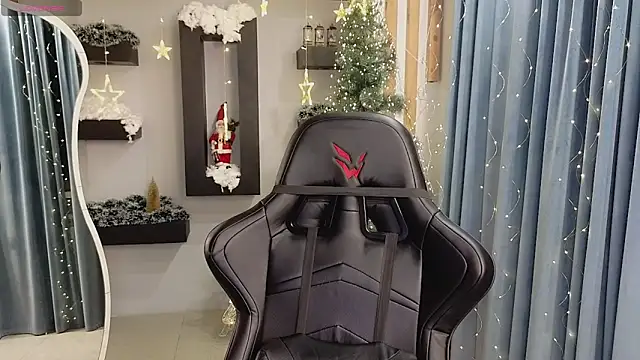 Roxy foxi online show from 12/22/25, 08:11