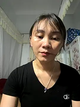 Snapshot of Almond-cute chatting on 09/08/25, 04:39 Almond-cute online show from 09/08/25, 04:39