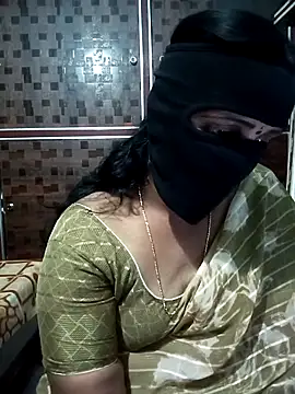 Snapshot of Mee_harini-telugupilla chatting on 05/04/26, 09:05 Mee harini-telugupilla online show from 05/04/26, 09:05