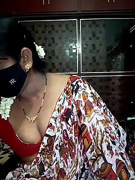 Snapshot of Mee_harini-telugupilla chatting on 06/30/26, 08:21 Mee harini-telugupilla online show from 06/30/26, 08:21