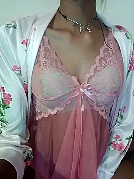 Snapshot of BunnyBloom25 chatting on 10/03/25, 03:53 BunnyBloom25 online show from 10/03/25, 03:53