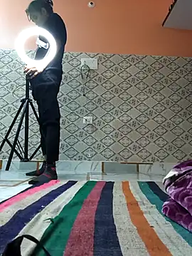 Snapshot of Aidakhan1212 chatting on 12/04/25, 05:06 Aidakhan1212 online show from 12/04/25, 05:06