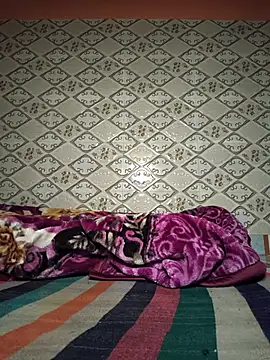 Snapshot of Aidakhan1212 chatting on 01/14/26, 01:44 Aidakhan1212 online show from 01/14/26, 01:44