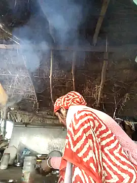 LUCKY cut online show from 11/17/25, 02:50