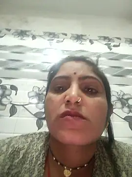 Snapshot of LUCKY_cut chatting on 01/17/26, 03:33 LUCKY cut online show from 01/17/26, 03:33