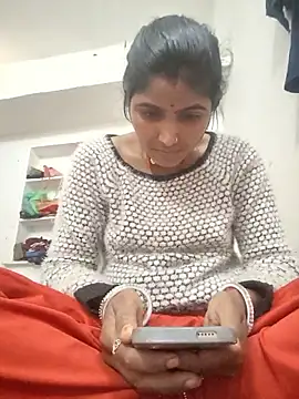 Snapshot of LUCKY_cut chatting on 02/04/26, 07:25 LUCKY cut online show from 02/04/26, 07:25