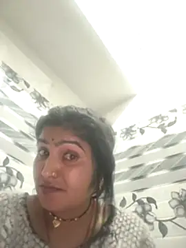 Snapshot of LUCKY_cut chatting on 02/20/26, 11:00 LUCKY cut online show from 02/20/26, 11:00