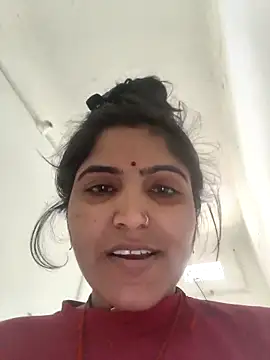 Snapshot of LUCKY_cut chatting on 02/26/26, 05:06 LUCKY cut online show from 02/26/26, 05:06