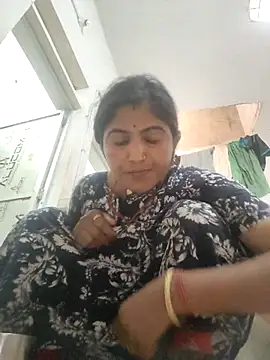 Snapshot of LUCKY_cut chatting on 03/11/26, 06:08 LUCKY cut online show from 03/11/26, 06:08