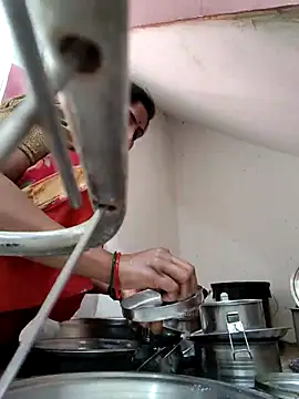 LUCKY cut online show from 03/31/26, 04:13