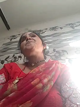 LUCKY cut online show from 04/24/26, 02:58